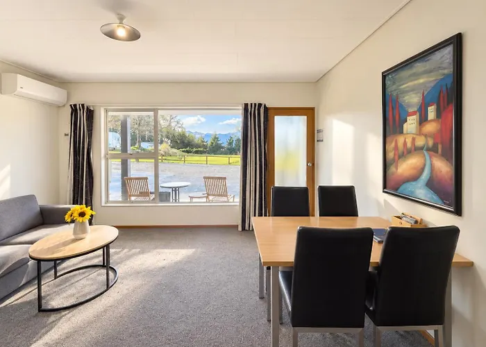 Sundale Mora * Wanaka