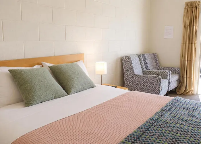 Sundale Mora Motel