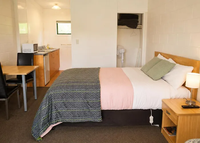 Sundale Mora Motel *