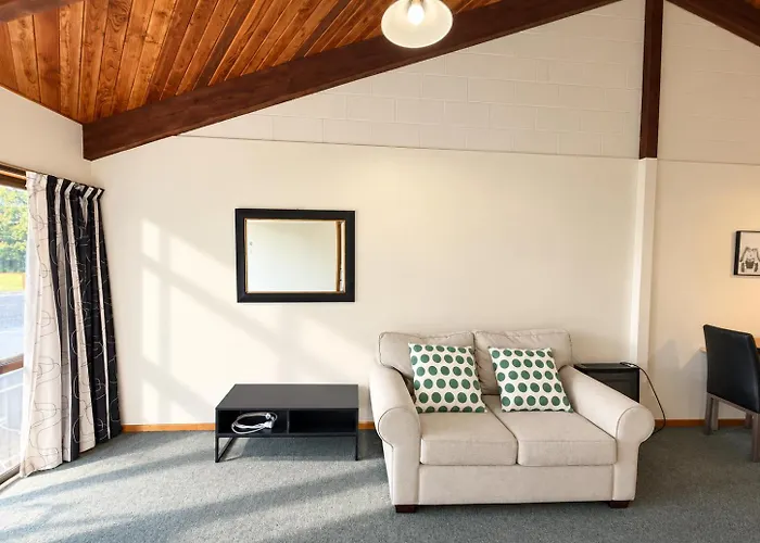 Sundale Mora Motel